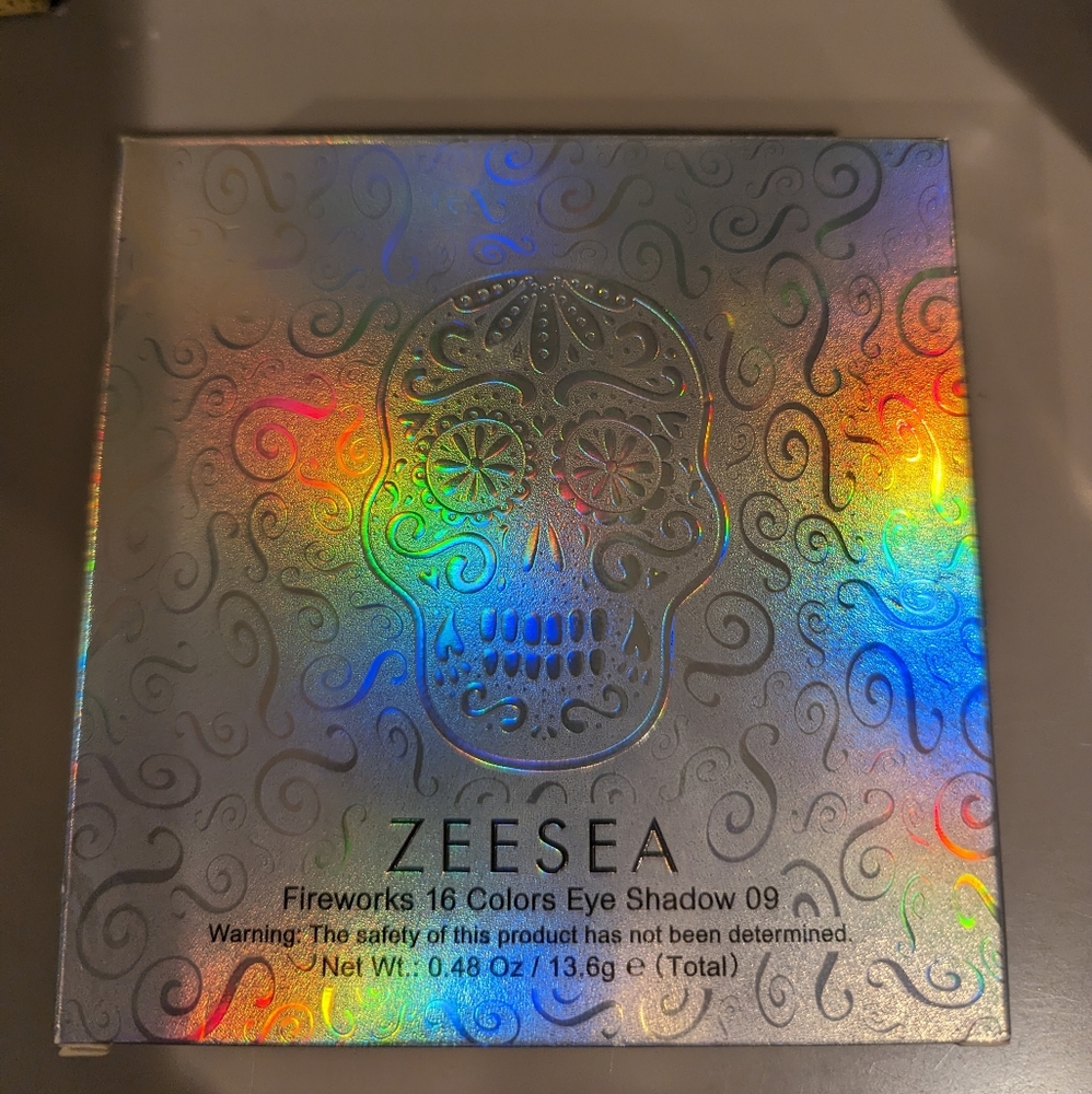 Zeesea Maya palette in 09 Crystal Skull